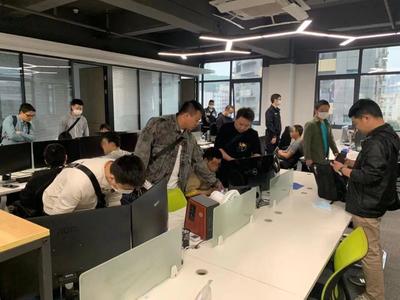 深圳公安聯(lián)合科技企業(yè)，以軟件開發(fā)驅(qū)動(dòng)反詐攻堅(jiān)，警情同比下降37%